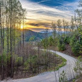 Luxury MTN Retreat Near Boone & West Jefferson Hot Tub, Hotel in Fleetwood