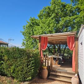 Au cœur de la provence, hotel in Sainte-Croix-de-Verdon