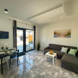 Domki, Apartamenty U Adama i Ewy Morska Bryza Gąski, jacuzzi, sauna, хотел в Гонски
