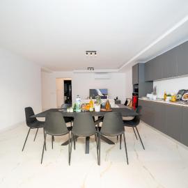 Vela Blu The Lyric, hotelli kohteessa Sliema