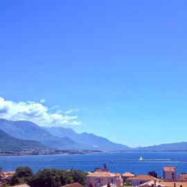 Herceg Novi Sea View Apartment โรงแรมในบิเยลา