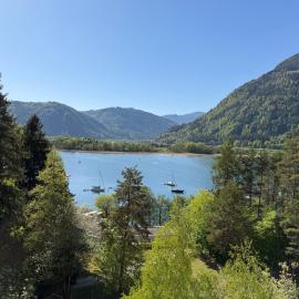 Design Apartment am Ossiacher See mit Seezugang, Hotel in Villach