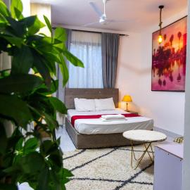 Artist sanctuary lakeview phase4, hotel in Mto Panga