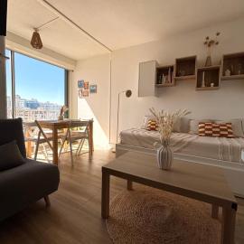 À 1min à pied de la mer, studio lumineux & cosy, hotel in Carnon-Plage