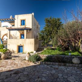 Kythaeri Studios, hotell sihtkohas Frátsia