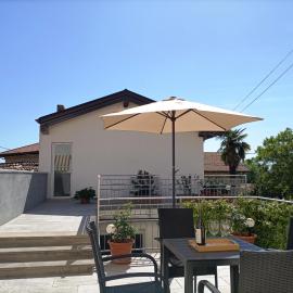 Casa di Anna - Terrazza, verde e relax ai piedi del Monte Quarin