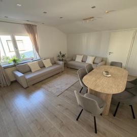 Wohnung für 8 Personen - Nähe Flughafen FRA, hotel in Kelsterbach