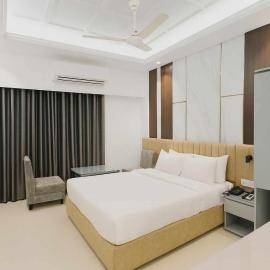 Hotel Grand SunShine Chittagong, khách sạn ở Maheshkhāli
