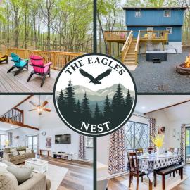 The Eagle's Nest Chalet - Hot Tub & Fire Pit