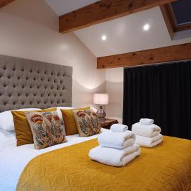 south view farm cottage 1 Bed, hotel in Bradford
