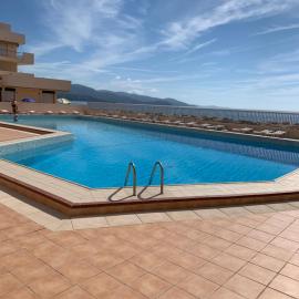 Piscine et vue mer - Duplex moderne 6pers - clim, hotel in Bormes-les-Mimosas