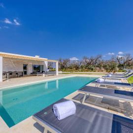 Villa Cento Ulivi By Vivimy、リド・マリーニのホテル