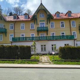 Przystanek Zofiówka, hotel in Iwonicz-Zdrój