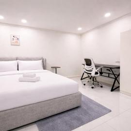 Omni Tower Condo with City Skyline Views in Bangkok Nana