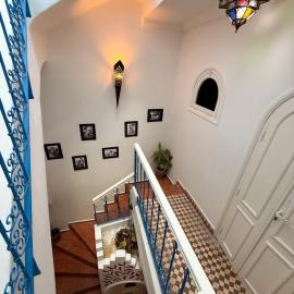 Authentic Riad in Tangier Kasbah - 4 Bedrooms -Free Breakfast, hotel a Tànger