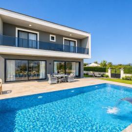 Villa Grand Yasar 3, hotel u gradu Okçular