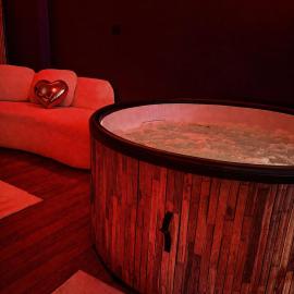 L'Envers SPA - Suite Romantique Metz Centre, hotel di Metz