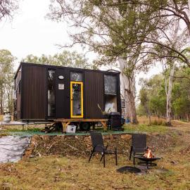 The Tiny Chalet by Tiny Away, hotel in Bromfleet