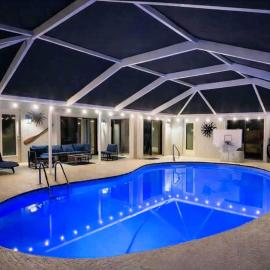 Luxury Pool Home with Private Screened Patio Family Friendly in Wellington, hotel a Wellington