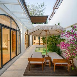 Muse Villa - Stylish 2BR Private Pool in Balangan