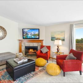 Ocean Front Clamming Game Room Large Deck