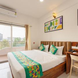 Treebo Lime Light โรงแรมในปูเน่