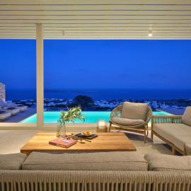 Eos Villa, hotell i Drios