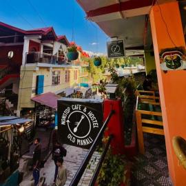 Non Stop Cafe Hostel & Stay