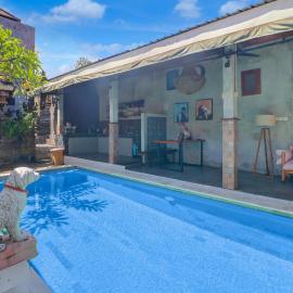Collection O near Sanur Beach formerly Sutji Living، فندق في Bangli