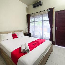 RedDoorz near RSUD Provinsi NTB, hotel in Cakranegara