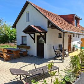 Ferienhaus Weingarten Eisenberg, hotel in Vaskeresztes
