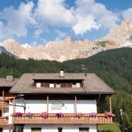 Hotel Mont Floris Obereggen, hotel en Obereggen