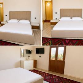 Versailles Rooms, hotel in Dukati i Ri