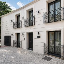 AZULIS Tigellio Suite 2 - Spacious & Renovated 2BR, Old Town Olbia