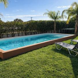 Villa Paionia Heated Pool Sea View Private Resort、アナヴィソスのホテル