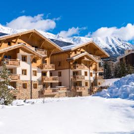 travelski home premium - Résidence Le Hameau du Rocher Blanc – hotel w mieście Saint-Chaffrey