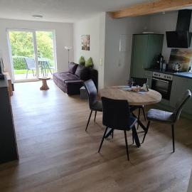 Gästehaus Waldliebe Whg Akazie, hotel sa Bous