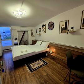 Wood Nest Home
