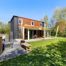 Villa Juni - New spacious villa with hottub, hotel u gradu Noordwolde