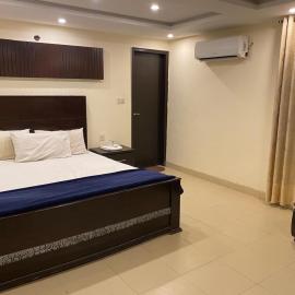 Royal Appartments 21, hotel in Lahore
