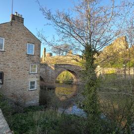 Castle View, Riverside