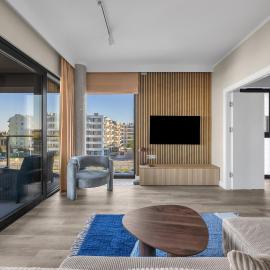 Bemowo Apt - Air Con, Balcony, Parking - by Rentujemy