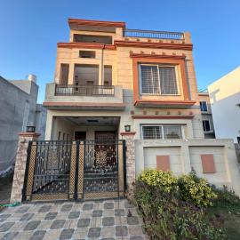 Comfort cozy Full House in Multan, hotel a Multan