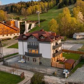 Pokoje Goscinne Zbojnik, hotel in Szczyrk