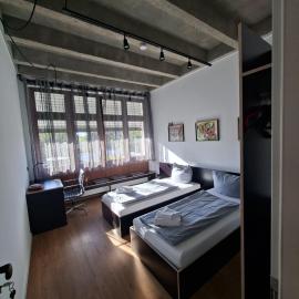 Estelada Studios Unterhaching，安達赫治的飯店