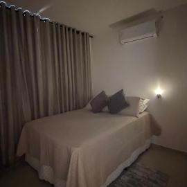 Apt 102