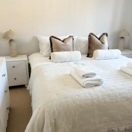 Crown Mews by Stay Focused SA, hotel i Windsor
