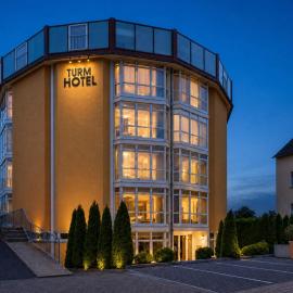 Turmhotel Rhein-Main - klimatisierte Apartments, хотел в Драйайх