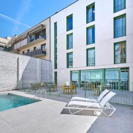 Hostelfly Fira Barcelona, hotel u gradu 'Hospitalet de Llobregat'