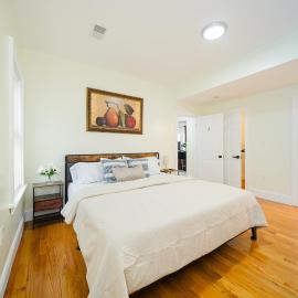 Inviting 4BR Boston Apt - Kid Friendly - Near I-95 & Free Parking 90-2